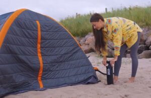 Crucoon inflatable tent