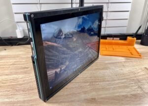 Framework modular laptop tablet