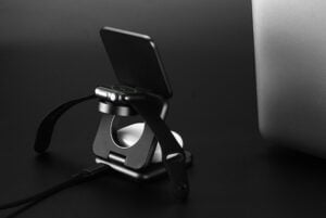 Alterbell magnetic wireless charging stand