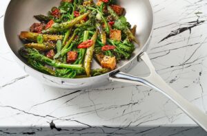 Crowd Cookware titanium saucepan