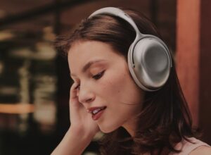 KEF Mu7 wireless noise cancelling headphones