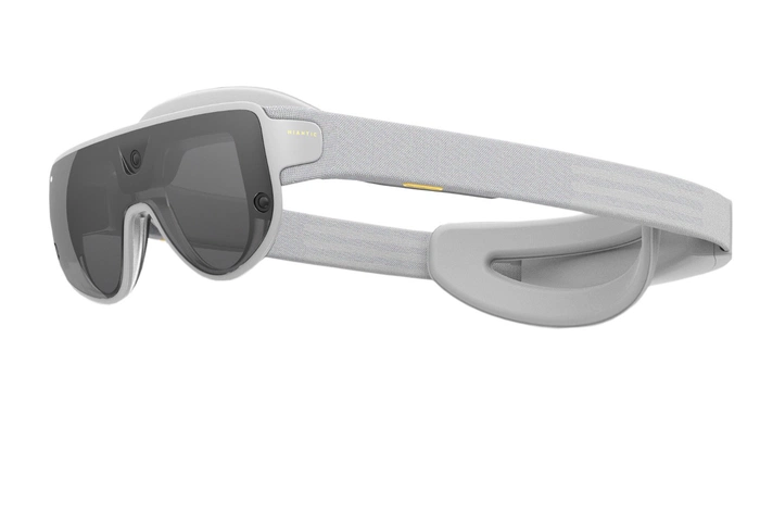 Snapdragon AR2 headset