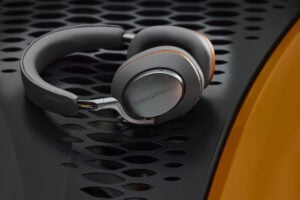 Bowers & Wilkins Px8 McLaren