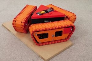 Triangle tracked tank