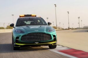 Aston Martin DBX707