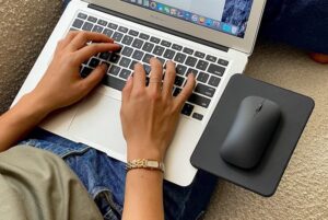 Bord laptop mouse pad