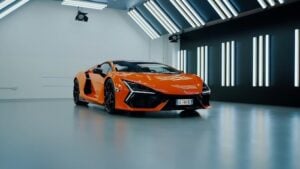 Lamborghini Revuelto