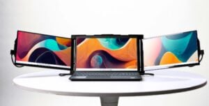 triple screen laptop