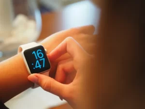 change your Apple Watch face