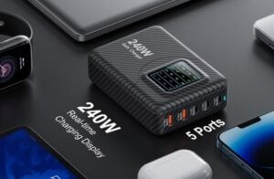240W GaN portable charger