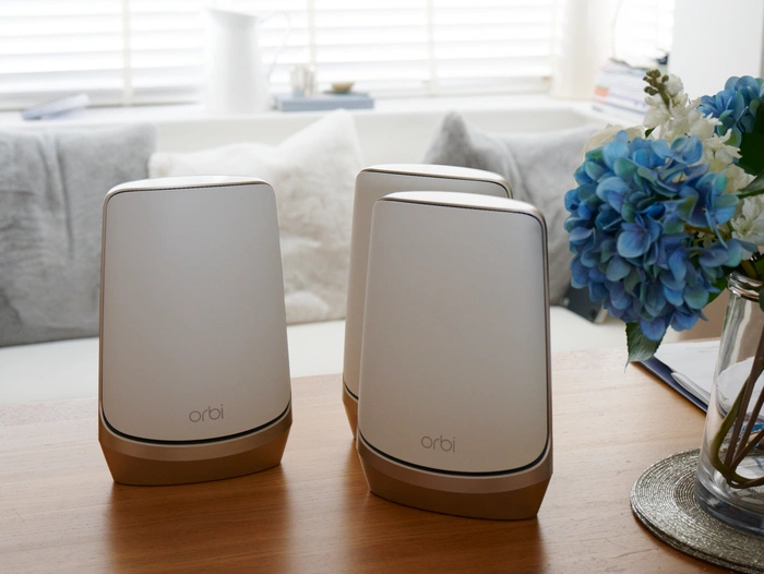 NETGEAR Orbi 960 mesh networking