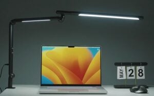 Shlight adjustable LED desk light with G clamp