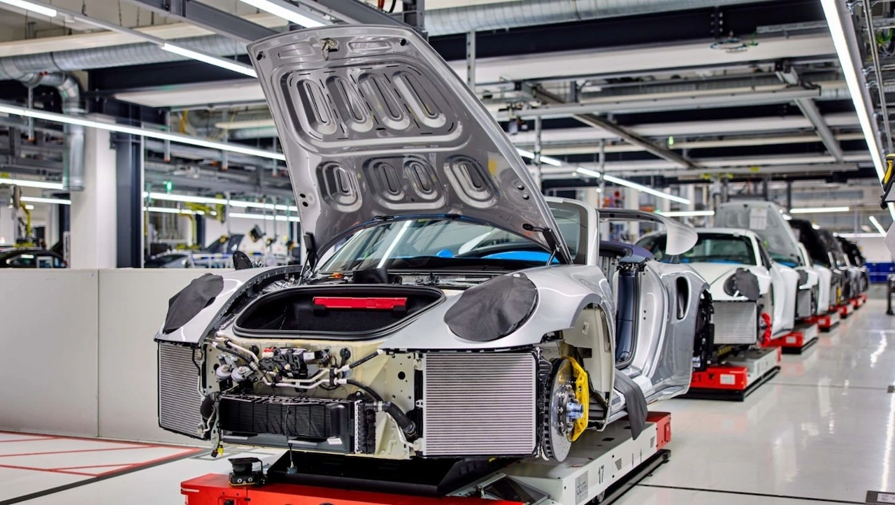 Porsche 718 Cayman
