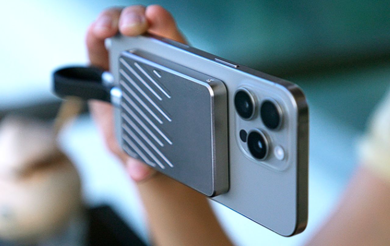 MagDisk MagSafe power bank
