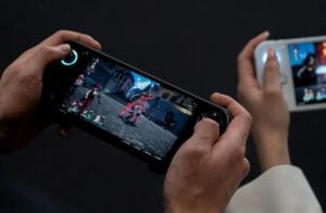 AYANEO Pocket S handheld gaming emulation performance tested
