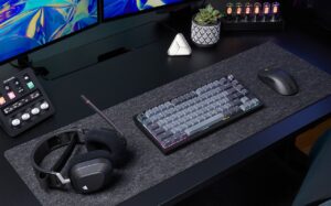 CORSAIR K65 Plus Wireless 75 percent keyboard