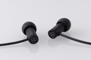 Final Audio VR500 wired gaming earphones