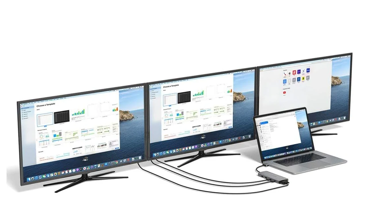 MacBook three screen hub