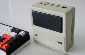 AYANEO Windows 11 Retro Mini PC AM01