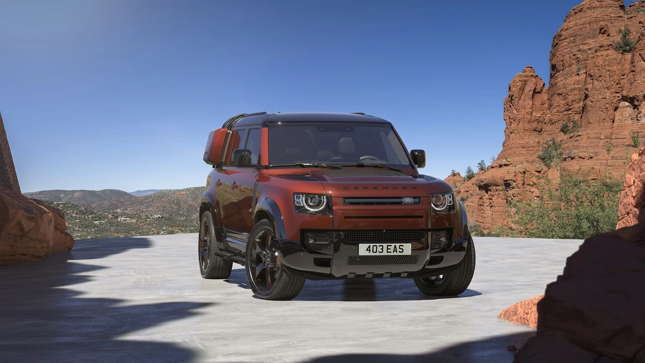 Land Rover Defender 