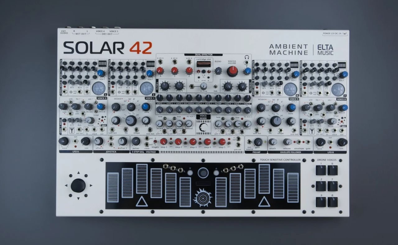 Solar 42 synthesizer