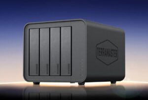 TerraMaster D8 Hybrid SSD HDD 4-bay NAS storage 2024