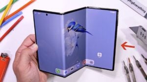 Huawei Mate XT dual-hinge mechanism close-up