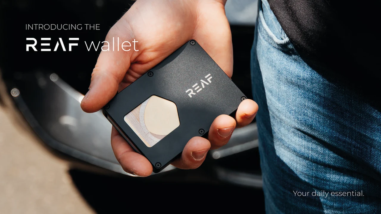 REAF Minimalist EDC Wallet Designed in Germany