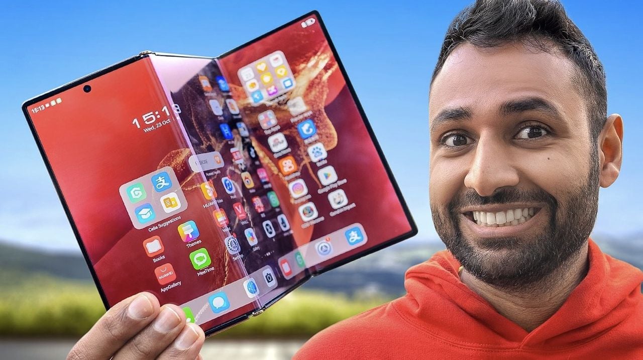 Huawei Mate XT's Triple Fold Phone