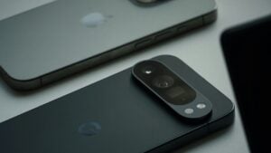 Apple Google