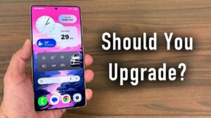 Side-by-side comparison of Galaxy S25 Ultra and S24 Ultra smartphones
