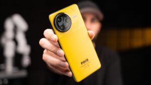POCO F7 Ultra smartphone showcasing flagship-level performance