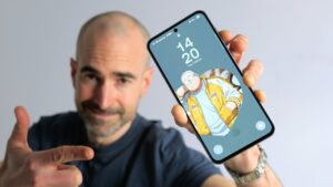 Customizing the Samsung Galaxy A56 with wallpapers and UI options
