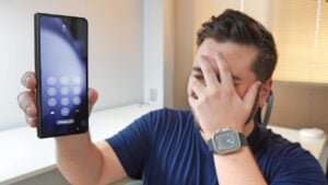 Unlock Samsung phone without a computer using Google Find My Device