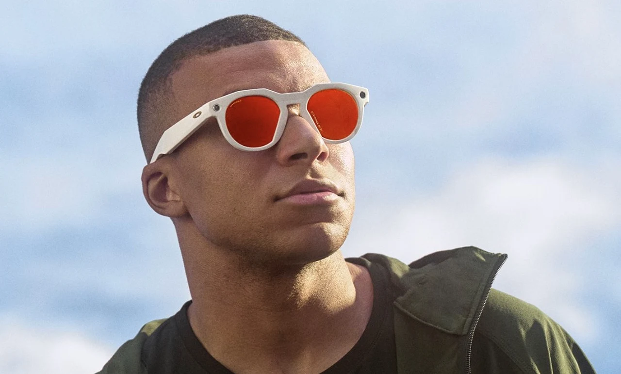 Meta’s Oakley AI glasses highlighting cutting-edge wearable tech