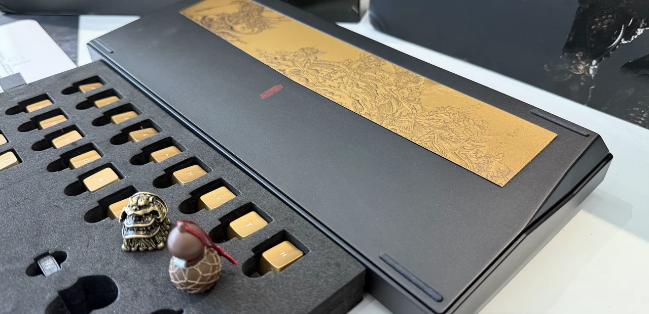 Deluxe Edition Black Myth Wukong Wireless Mechanical Keyboard back