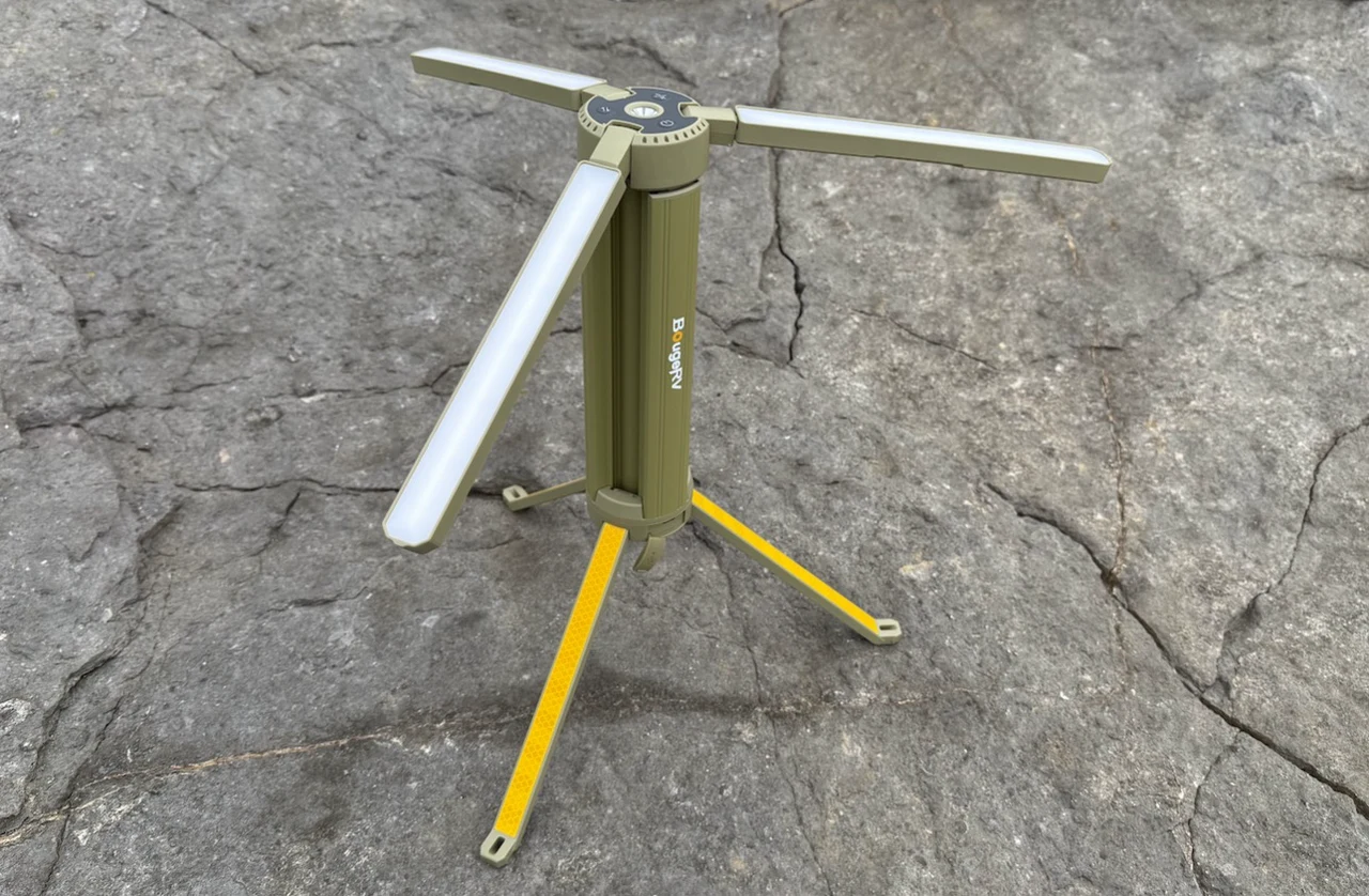 BougeRV Telescopic Camping Lantern lights folded up