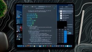iPadOS 26 multitasking features showcasing improved app management
