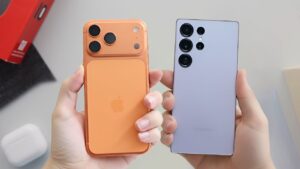 iPhone 17 Pro Max and Galaxy S25 Ultra side-by-side comparison of features