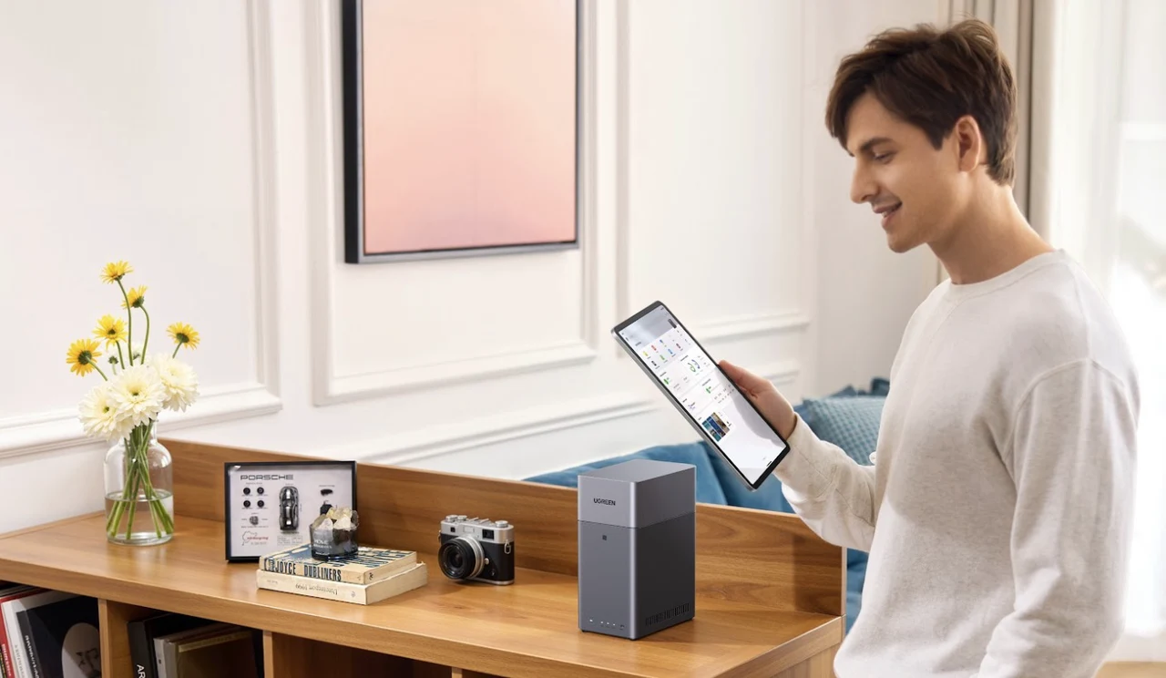 UGREEN NASync DH2300 en casa