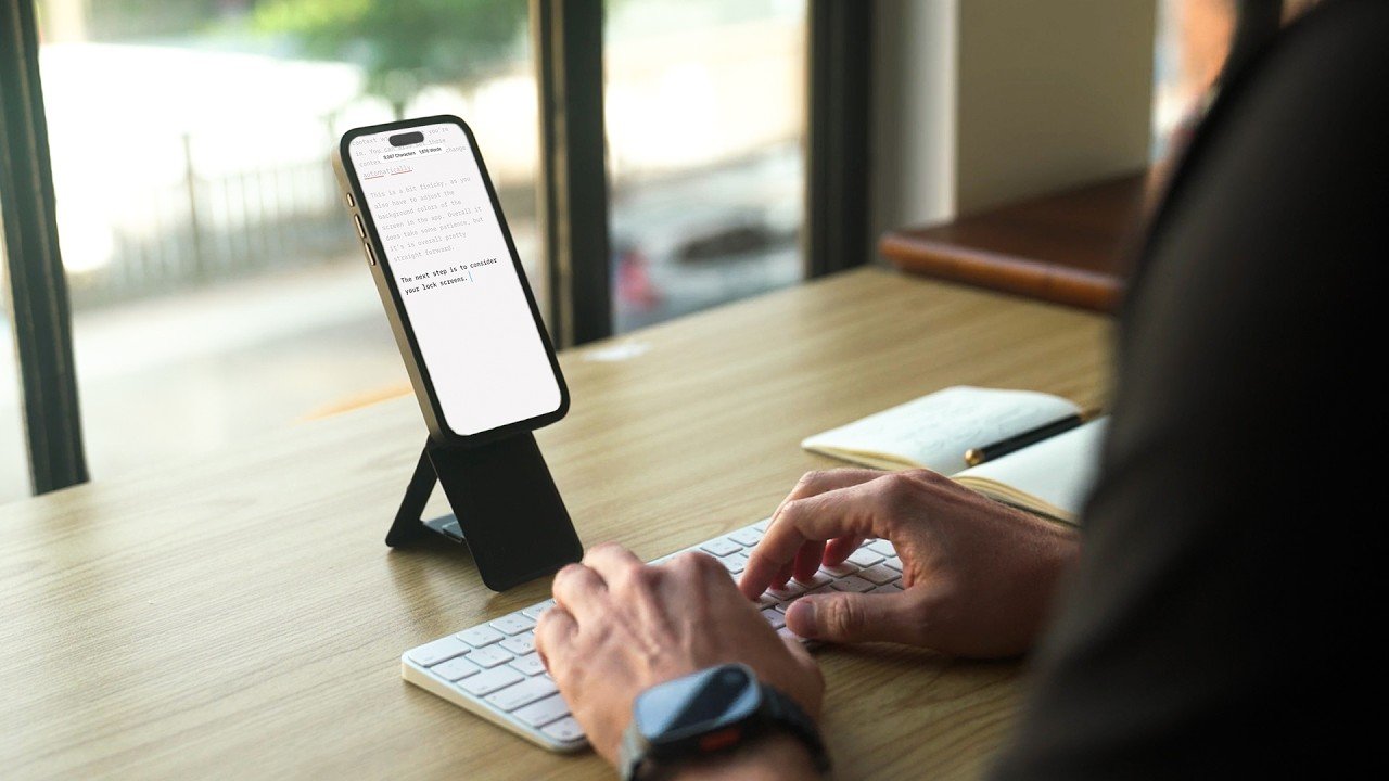 Mobile Phones Writing Minimal Phone Writing Kit for Travel, Focus, and Simplicity - Geeky Gadgets