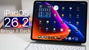 Split View and Slide Over multitasking tools in iPadOS 26.2