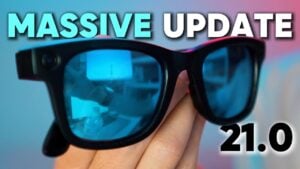 A wearer starts a 120 frame slow motion clip at 720p, showing new video options on Ray-Ban Meta glasses.