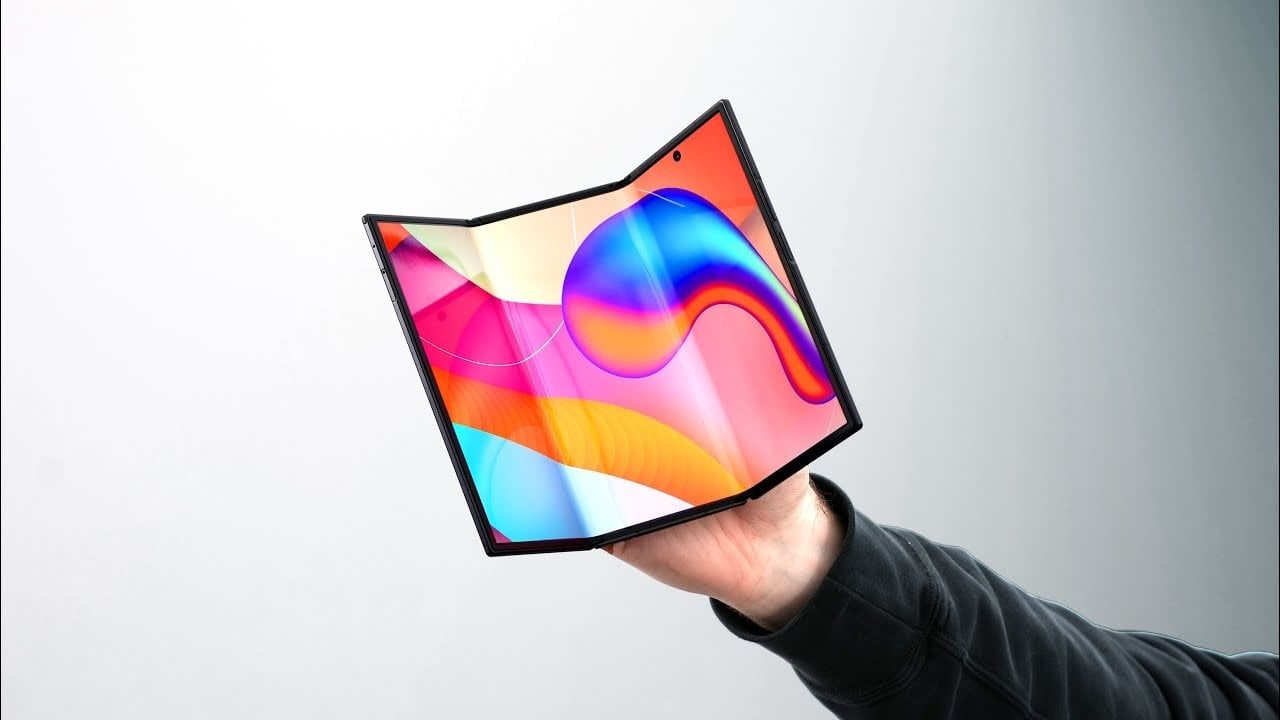 geeky-gadgets.com - Roland Hutchinson - Samsung Galaxy Z TriFold Unboxing: The Future Has Arrived