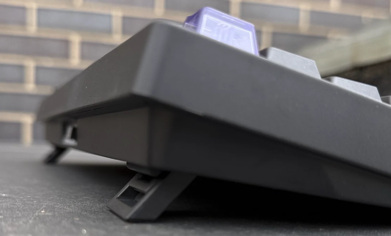 Epomaker Magcore 65 Lite keyboard higher stand