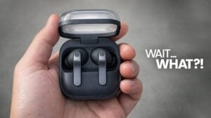 Galaxy Buds 4 Pro charging case with horizontal docking and transparent lid