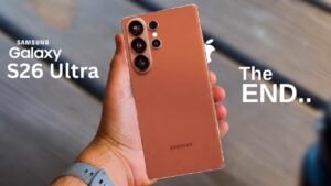 Galaxy S26 Ultra showcasing its privacy-focused display feature.