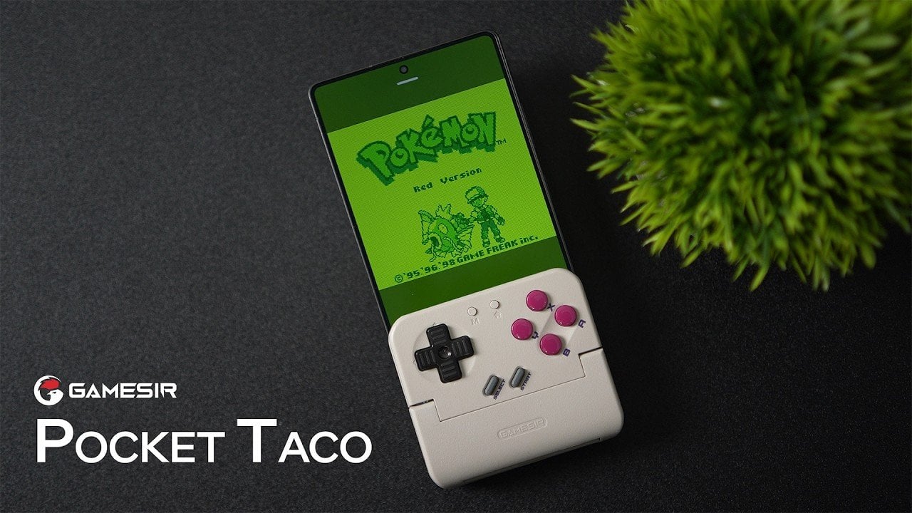Phone gameplay running RetroArch while the Pocket Taco supplies power to the device from its 6,000 mAh battery.