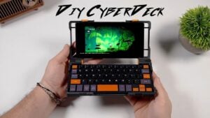 Gameplay test showing mid-tier performance notes, with a mention that Cyberpunk 2077 is too demanding.