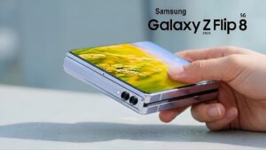 Side profile illustration comparing a thinner Galaxy Z Flip 8 body with a previous model’s hinge thickness.